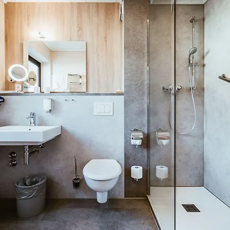 Landgasthaus Pfahl 2*